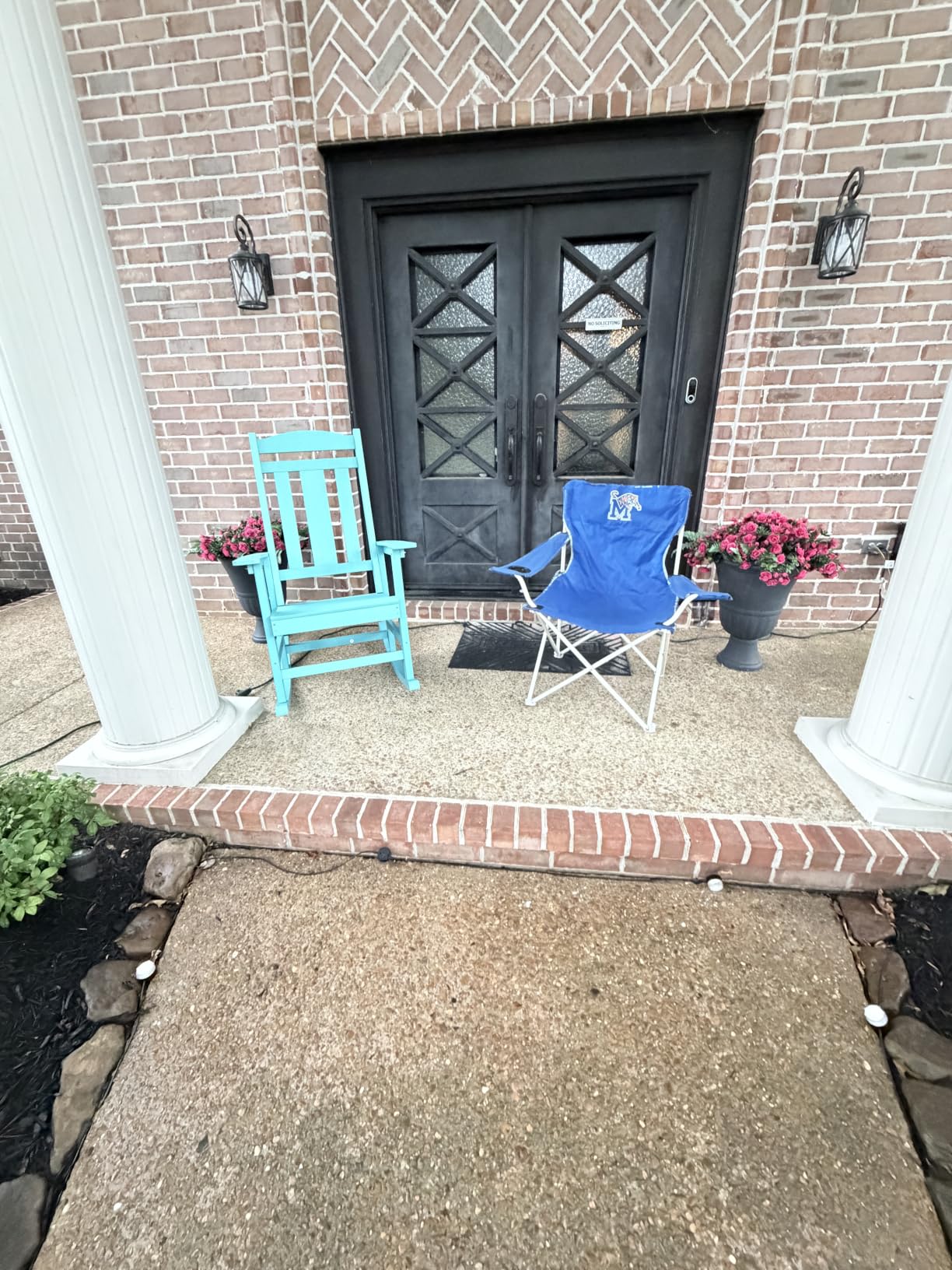 LUE BONA Outdoor Rocking Chairs Set of 2, Weather Resistant Poly Plastic Rocker, 350lb Heavy Duty, Oversized Porch Rocker, Black customer photo 1
