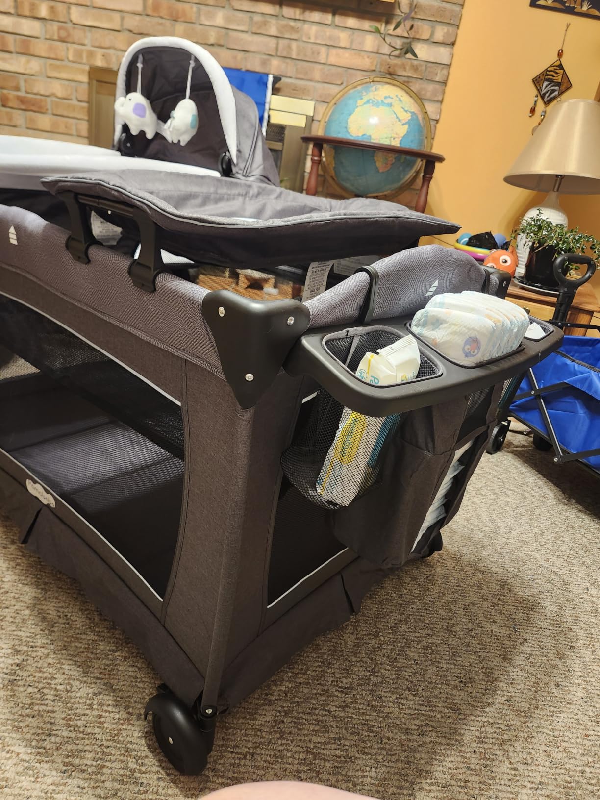 Pamo Babe Pack and Play 4-in-1 Baby Playard with Bassinet & Changing Table, Foldable Portable Playpen with Mattress, Nursery Center for Newborn to Toddler 0-36M - Black customer photo 2