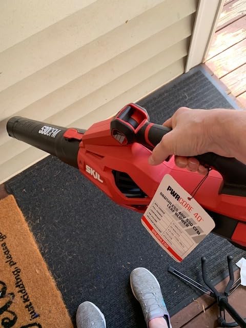 SKIL PWR CORE 40 Brushless 40V 530 CFM Cordless Leaf Blower Kit, Variable Speed with Power Boost, Includes 2.5Ah Battery and Auto PWR Jump Charger - BL4713C-11 customer photo 2