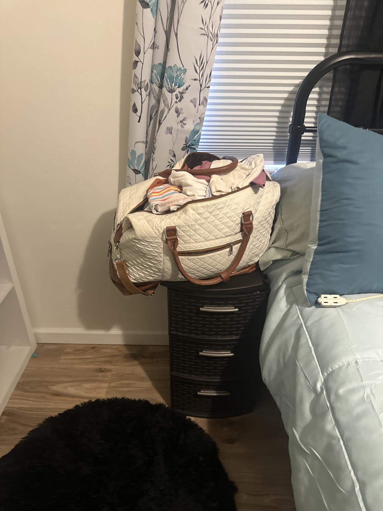 Weekender Bag, Large Travel Duffel Bag for Women, Carry on Overnight Bag with Shoe Compartment and Toiletry Bags customer photo 1
