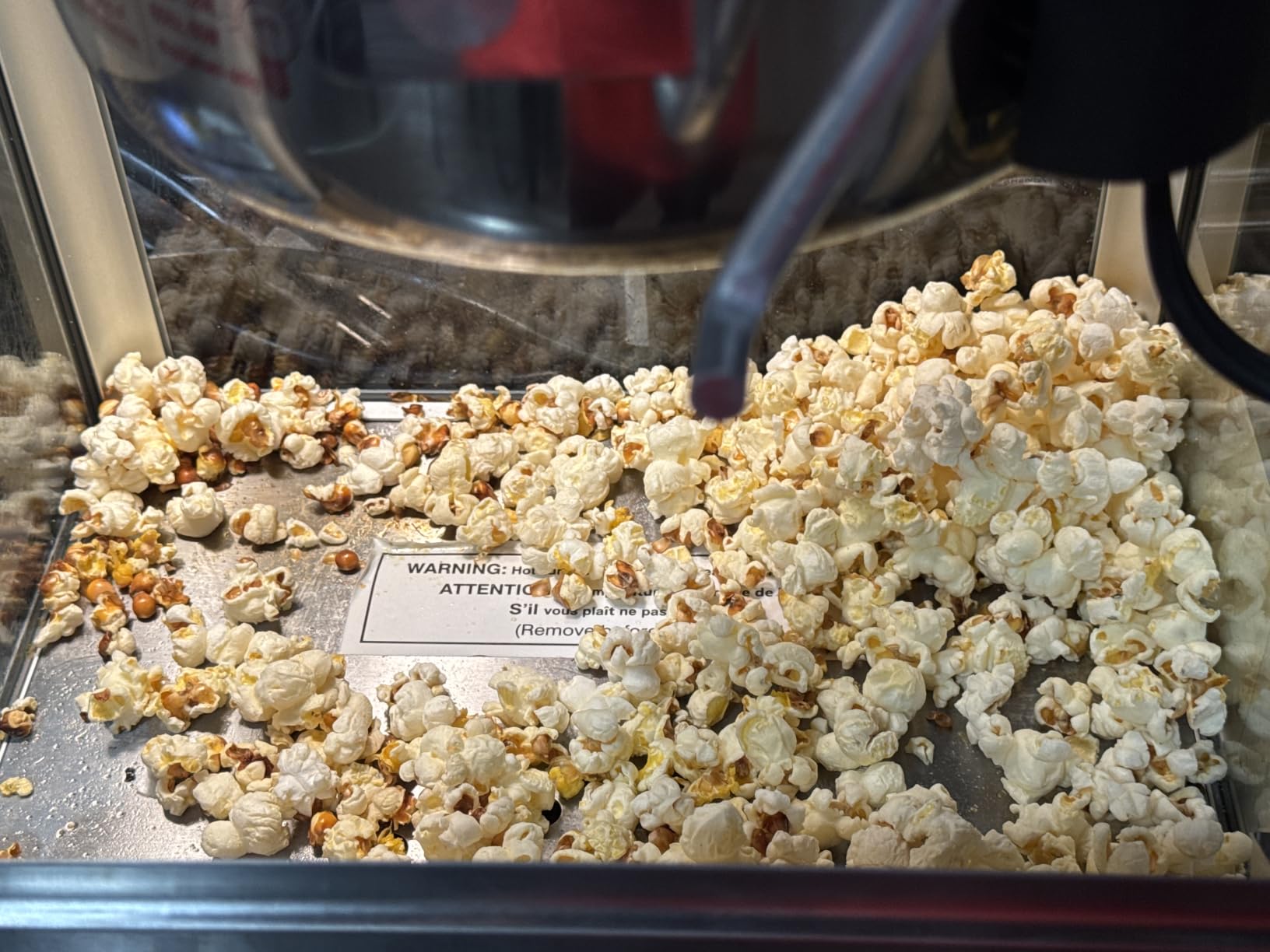 VEVOR Commercial Popcorn Machine, 12 Oz Kettle, 1440 W Countertop Popcorn Maker for 80 Cups per Batch, Theater Style Popper with 3-Switch Control Steel Frame Tempered Glass Doors 1 Scoop 2 Spoons, Red customer photo 2
