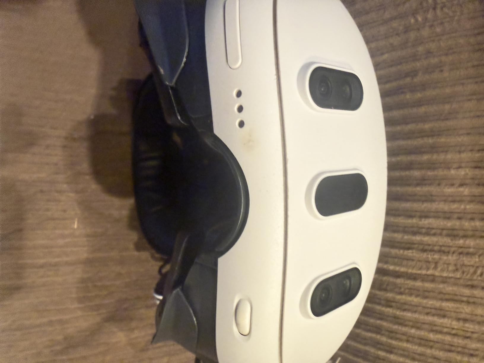 Meta Quest 3 512GB | VR Without Wires - Gorilla Tag Cardboard Monkenaut Bundle - Amazon Exclusive - Access to 100+ Games with a 3-Month Trial of Meta Horizon+ Included customer photo 1