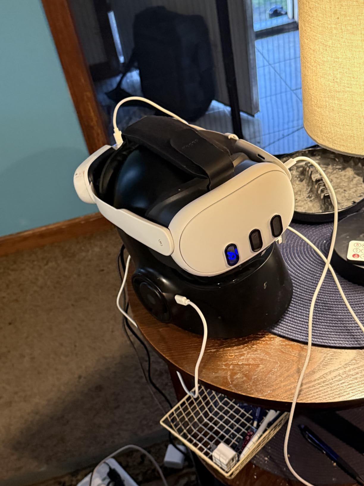 Meta Quest 3 512GB | VR Without Wires - Gorilla Tag Cardboard Monkenaut Bundle - Amazon Exclusive - Access to 100+ Games with a 3-Month Trial of Meta Horizon+ Included customer photo 2