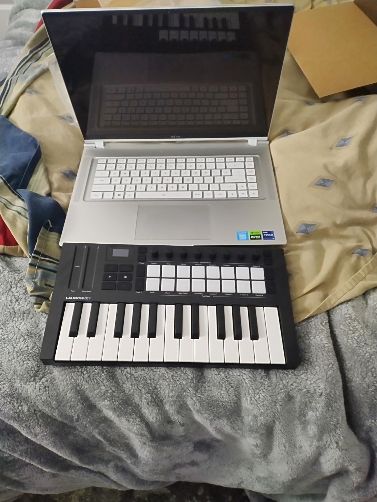 Novation Launchkey 49 MK4 - 49 key Semi-Weighted, USB, MIDI Keyboard Controller with DAW Integration. Chord & Scale Modes, 8 Drum Pads, & Arpeggiator - Includes Software Bundle for Music Production customer photo 1