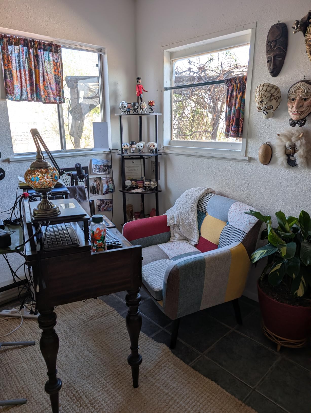 Bonzy Home Modern Oversized Accent Chair for Living Room, Colorful Boho Linen Fabric Upholstered Armchair with Wood Legs, Single Chair customer photo 1
