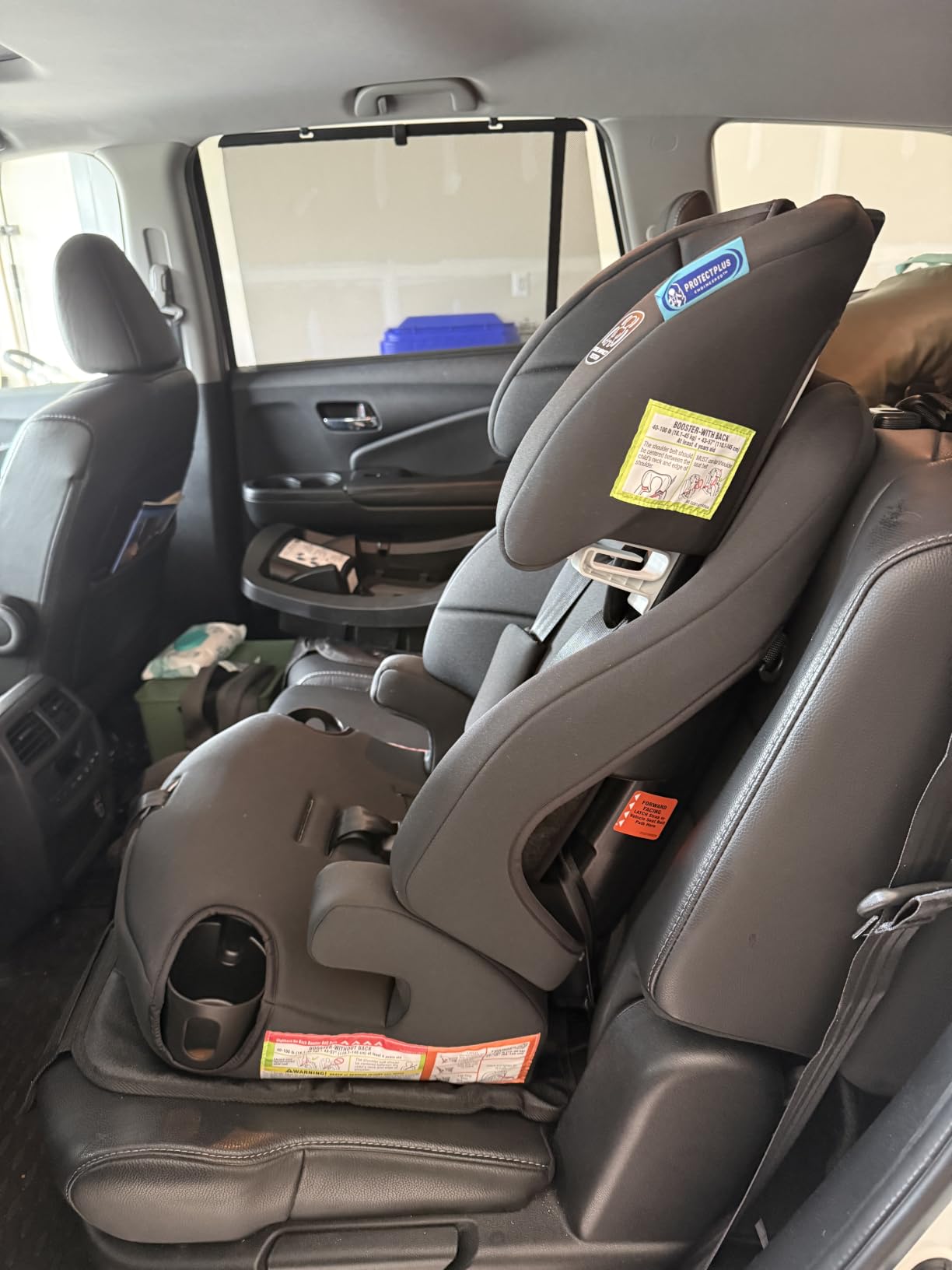Graco Tranzitions 3-in-1 Harness Booster Car Seat, Forward Facing Car Seat, Highback, to Backless Booster, Cinder customer photo 2