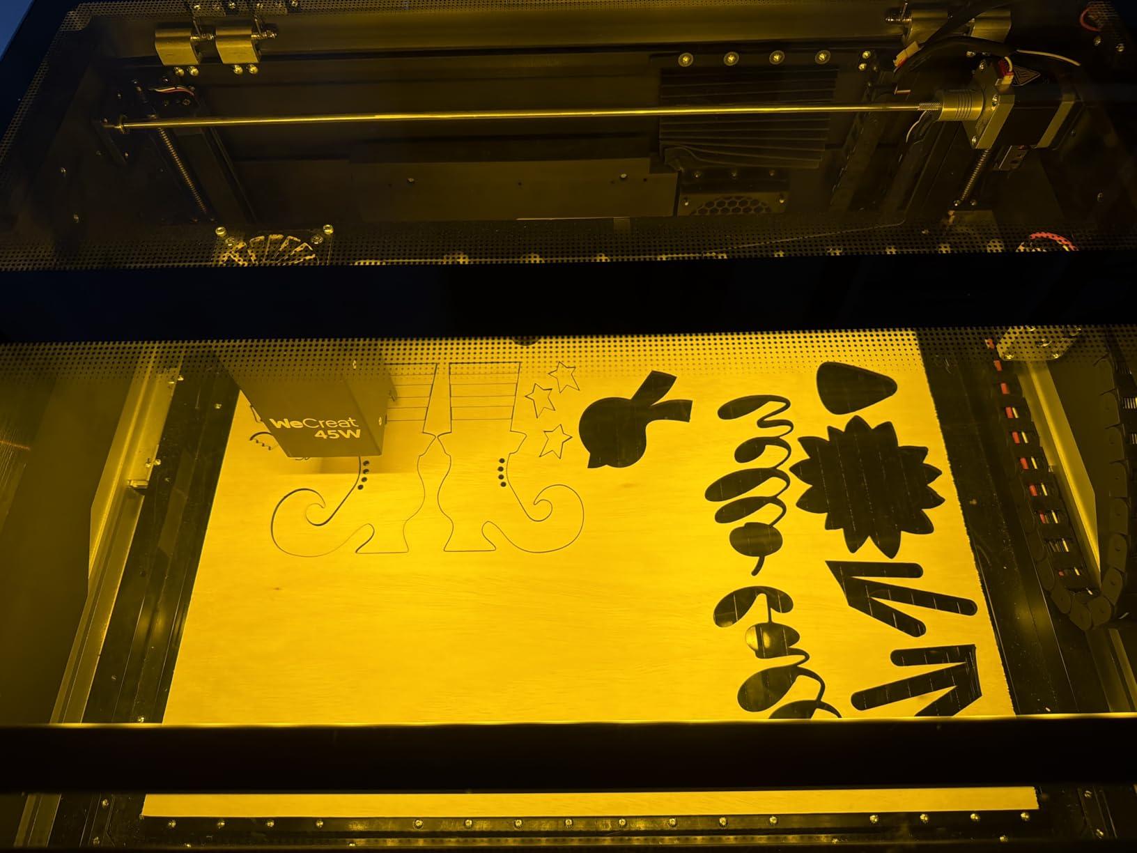 WECREAT Vision Pro 45W Laser Engraver and Cutter with Rotary Pro, HD Camera & Auto-Lifting, Full Enclosed customer photo 2