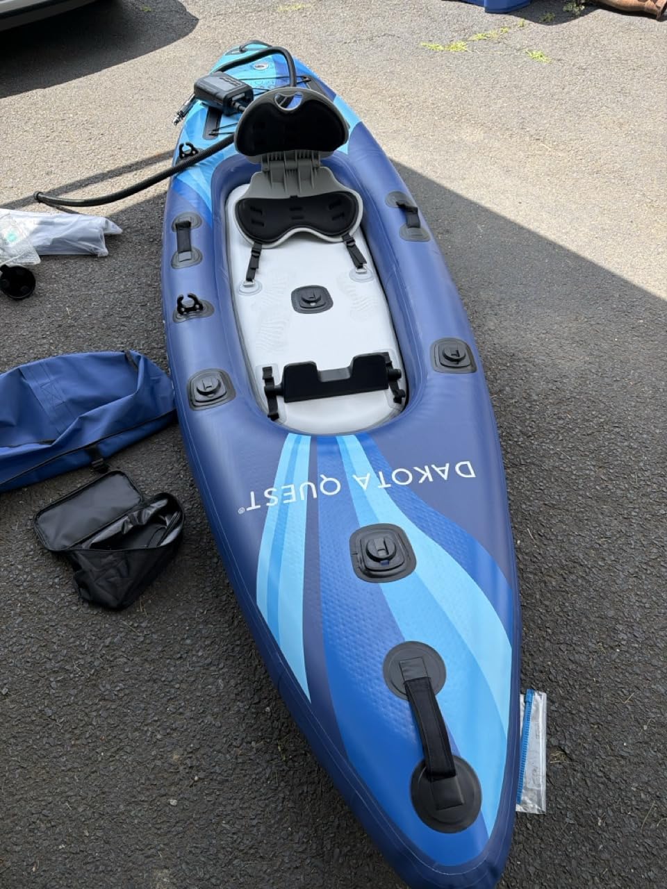 INTEX 68245EP 10.5ft Dakota Quest Sit-On-Top Inflatable Kayak, Kayak Folds into Backpack, 352lbs Capacity, Hand Air Pump, Paddle, Phone/Action Camera Holder Included customer photo 1