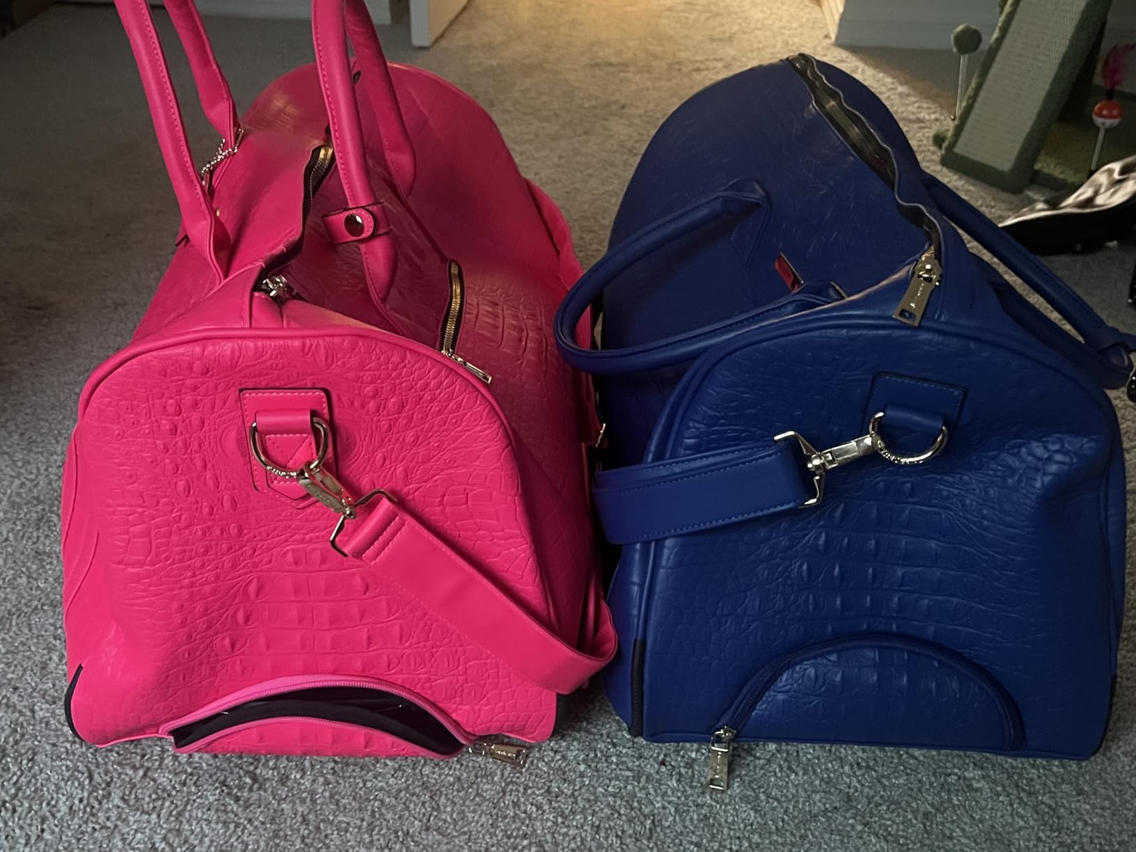Tote&Carry Apollo 1 Large Rolling Duffle Bag with Wheels, Carry-On Roll Duffel for Travel, Gym, Sports, Weekend & All-Purpose Use customer photo 2