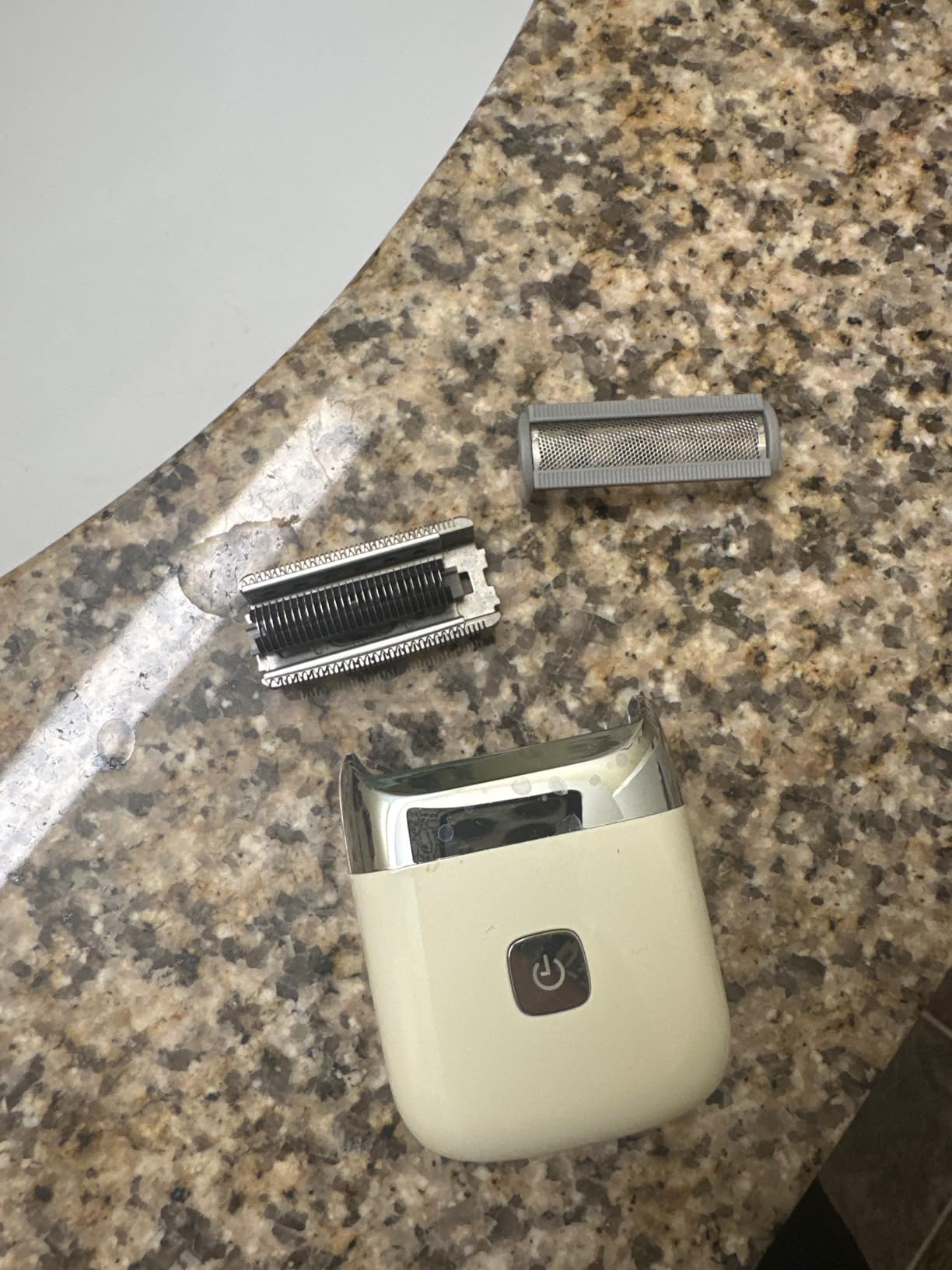 yoose Electric Razors for Women, IPX7 Alloy Body Bikini Trimmer for Women (USB-C, Trimmer Comb, Multi Shaving Modes), Portable Size, Porcelain White customer photo 1