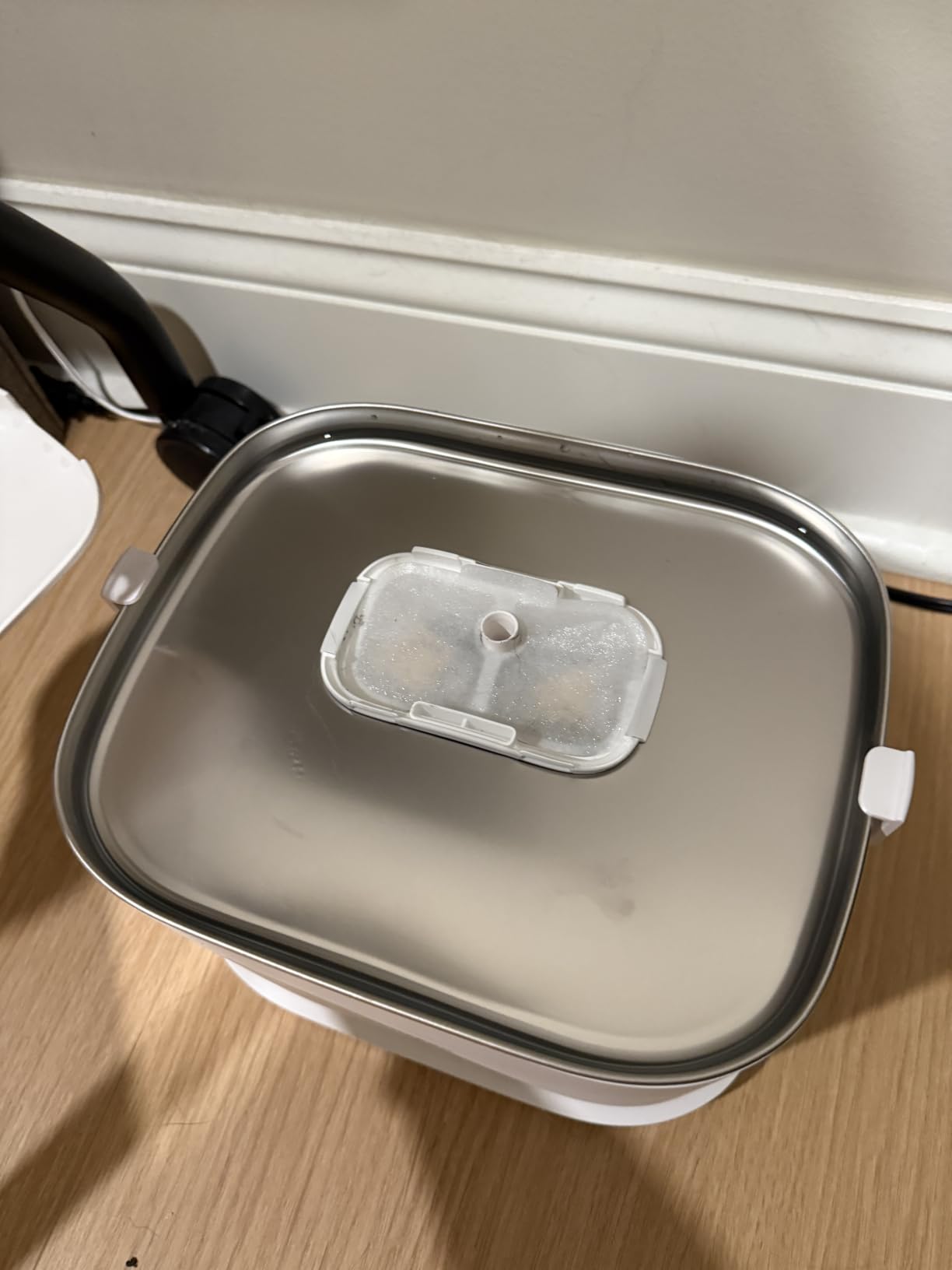 PETLIBRO Cat Water Fountain Stainless Steel Tray, Wireless Pump Cat Fountain, Ultra Quiet Pet Water Fountain, 2.5L Automatic Water Dispenser for Cats, Dual Flow Cat Water Dispenser Easy to Clean customer photo 2