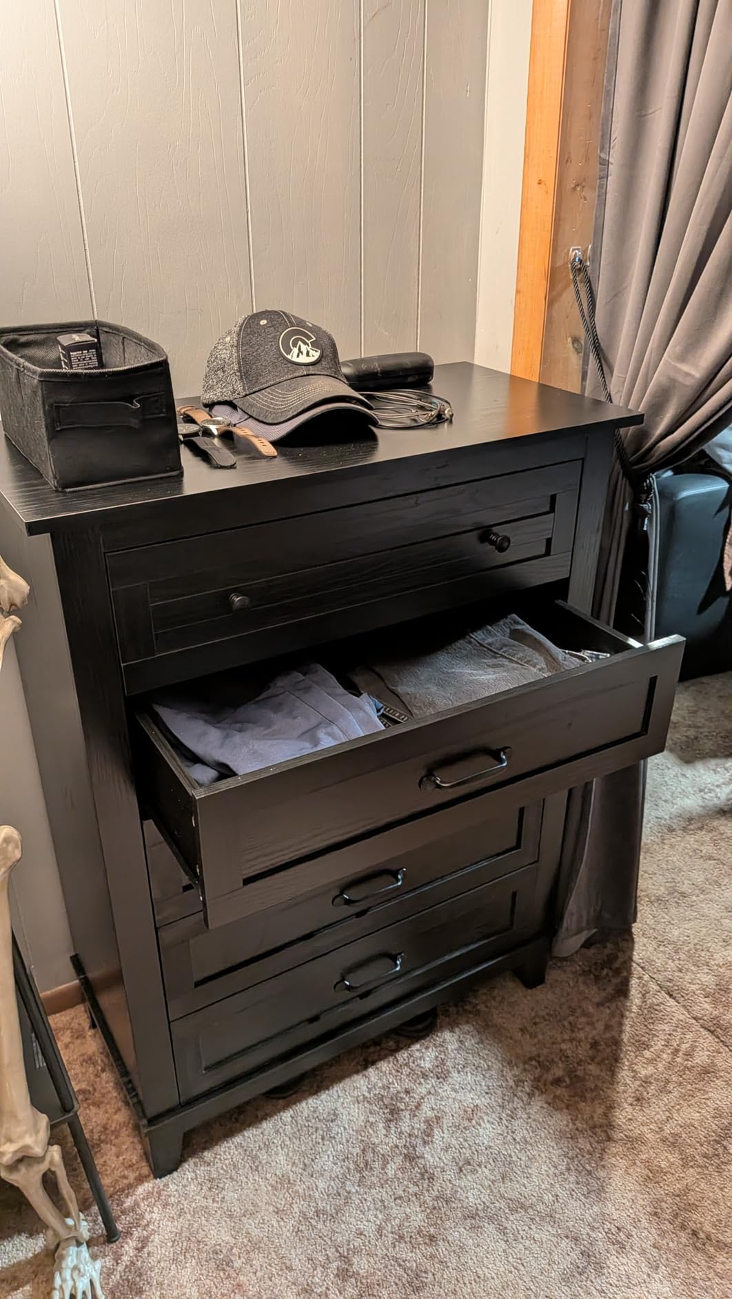 GarveeHome 6 Dresser for Bedroom, 47 in Wide Drawer Dresser with Storage Freestanding, Wooden Closet Storage Chest for Living Room, Bedroom, Entryway, Dark Black customer photo 2