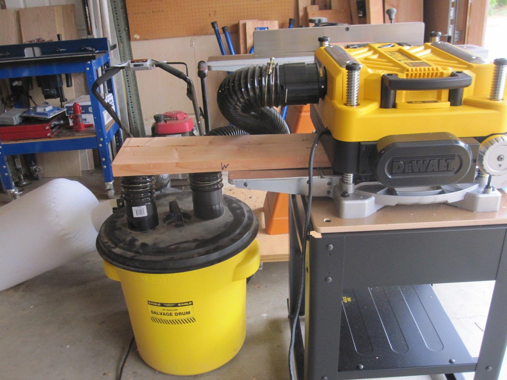 DEWALT Thickness Planer, 13-inch Wood Planer, Three Knife Two Speed, 15 Amp, 20,000 RPM Motor (DW735X) customer photo 2