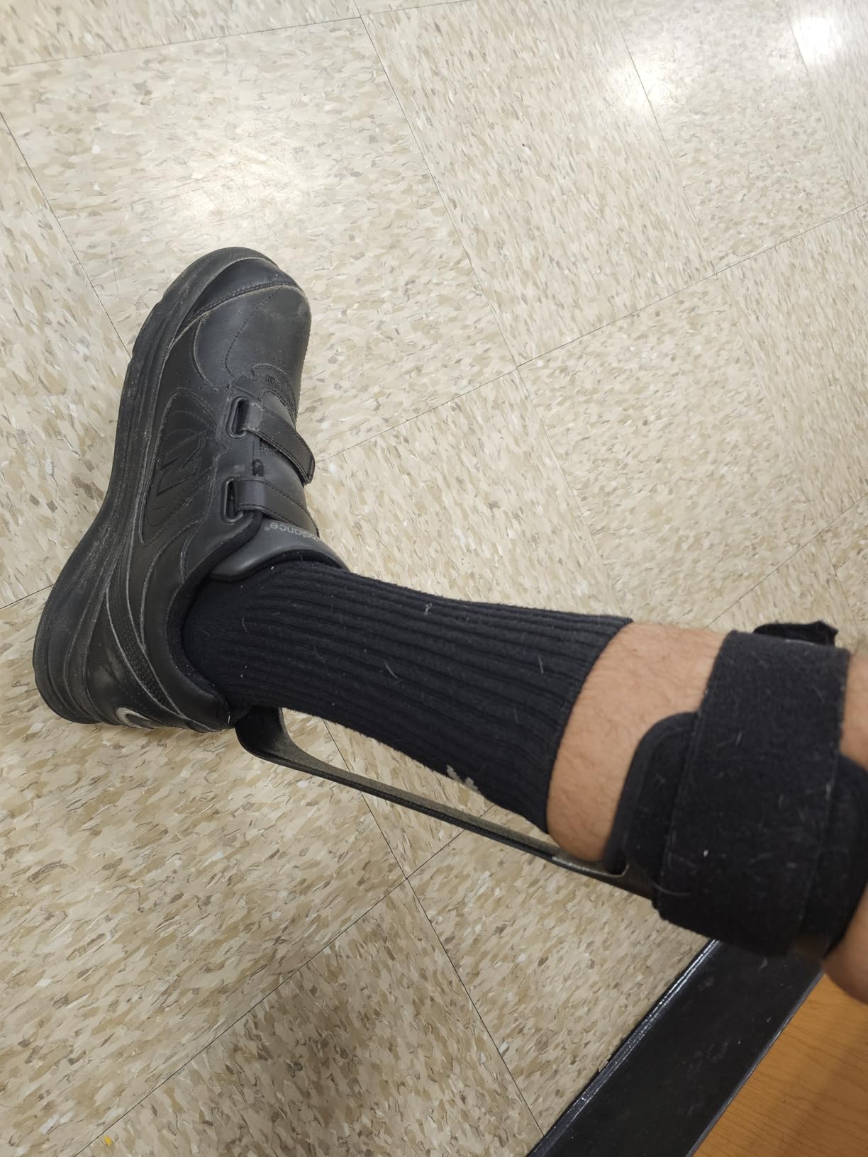 New Balance Men's 577 V1 Hook and Loop customer photo 1