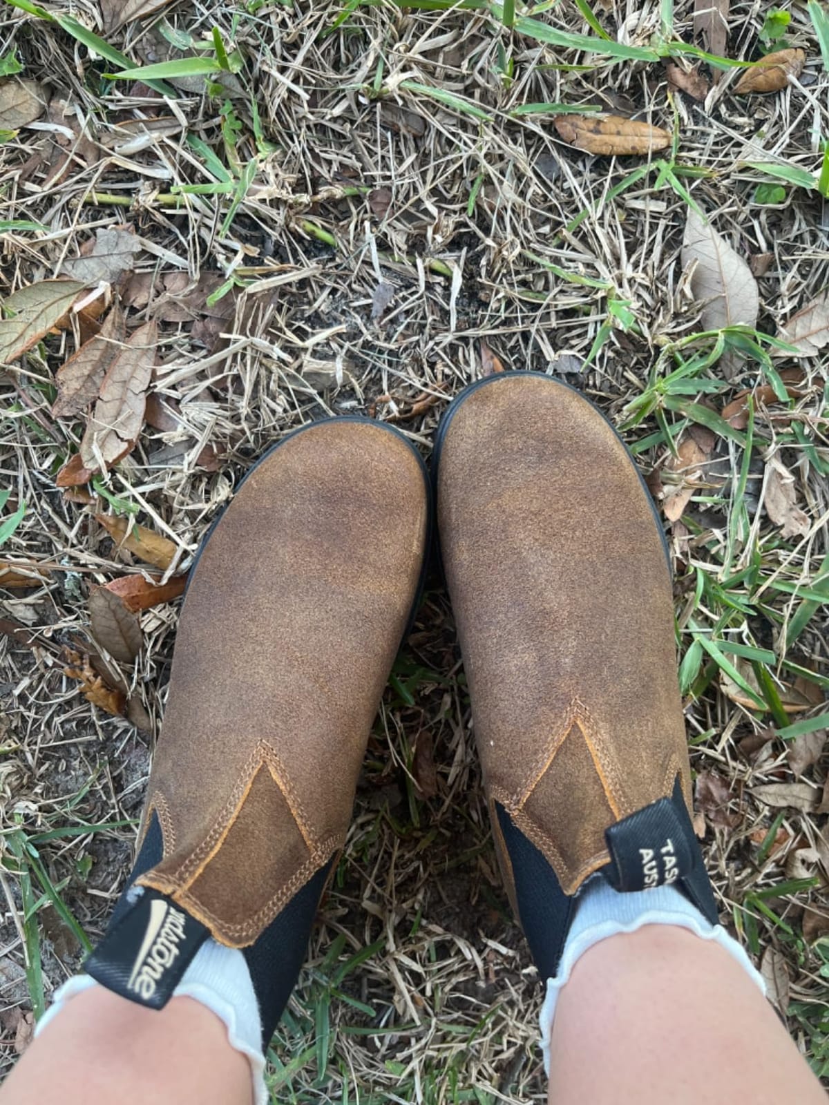 Unisex Classic Series Chelsea Boot for Men and Women customer photo 2
