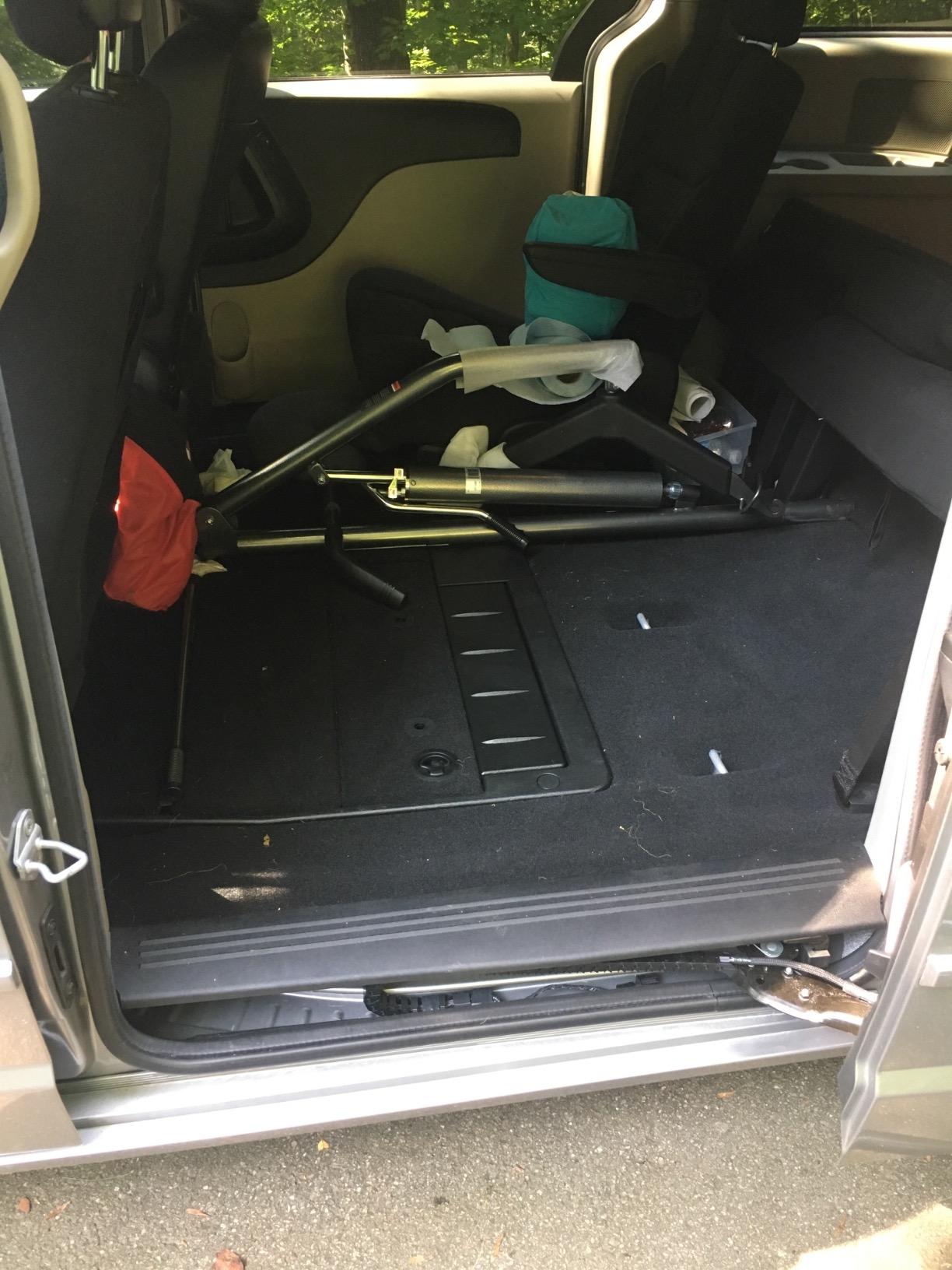Drive Medical Handicap Hydraulic Lift, Silver Vein, 5 Inch customer photo 1