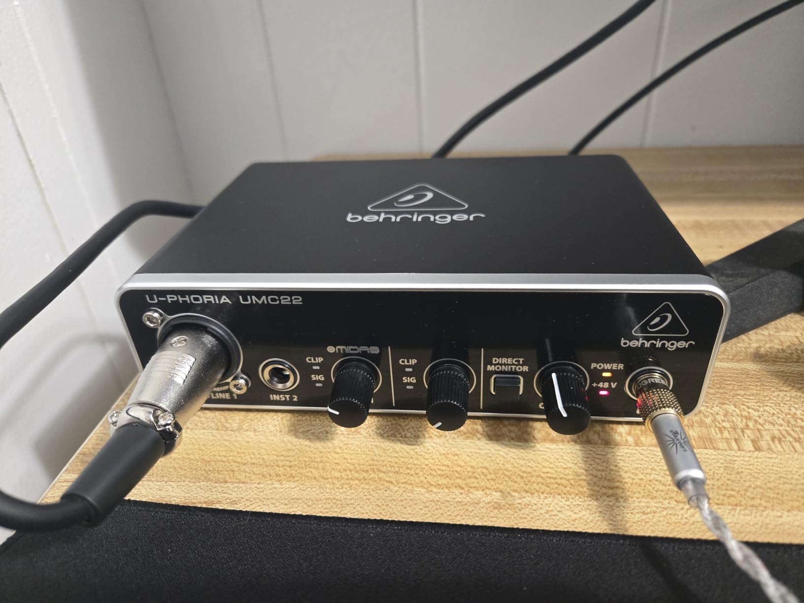 Behringer UMC22 Audiophile 2x2 USB Audio Interface customer photo 2