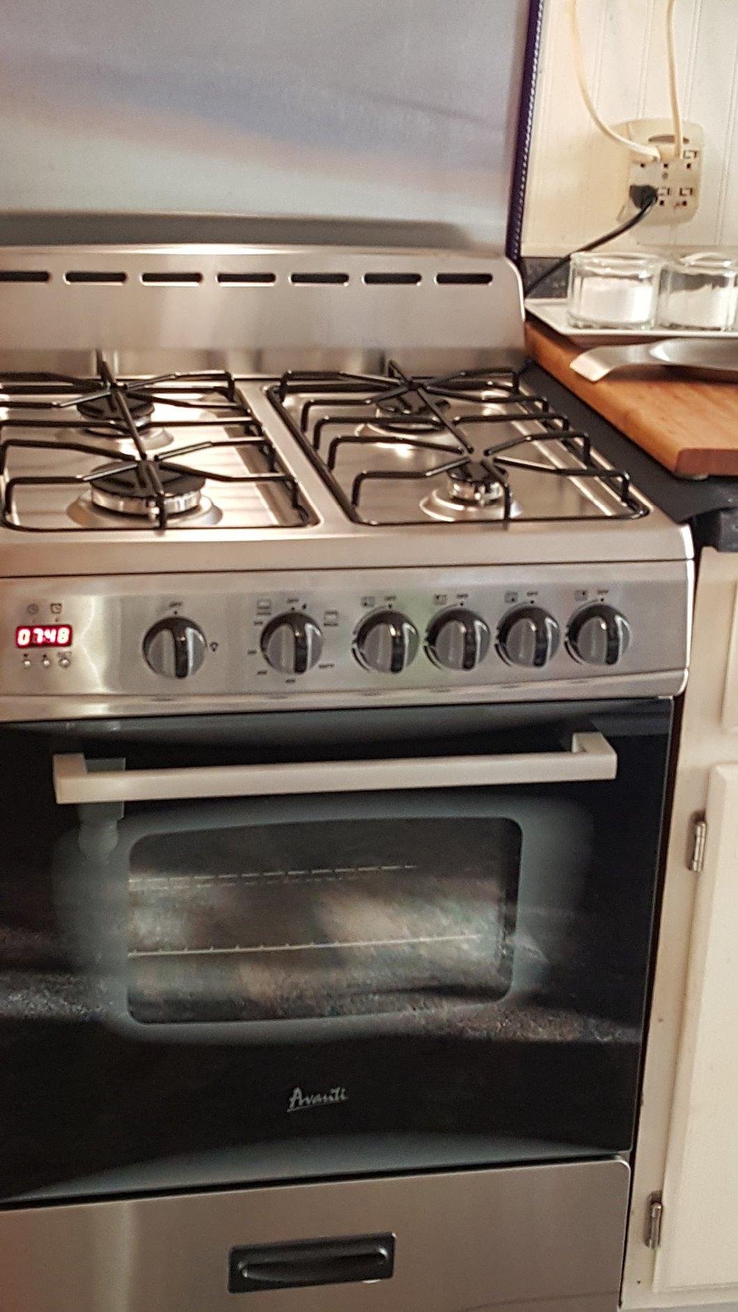 Avanti Compact Gas Range Oven 24-Inch with 4 Sealed Burners Automatic Electronic Ignition Large 2.6 cu.ft. Oven Storage Drawer Glass Door and Oven Light, in Stainless Steel customer photo 2