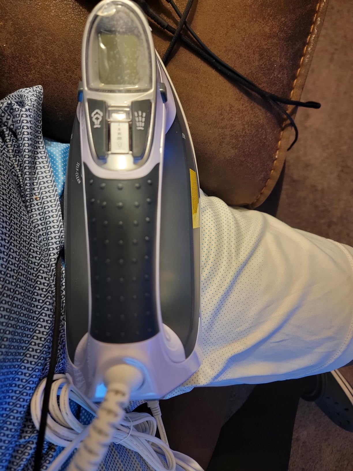 BEAUTURAL 1800 Watts Steam Iron with Digital LCD Screen, 3-Way Auto Shutoff customer photo 2