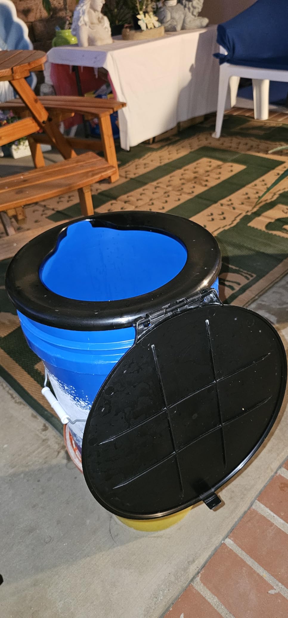 Camco Portable Toilet Bucket with Seat & Lid - 5-Gallon Camping Toilet with Bag Liners & Carry Handle - Lightweight, Easy to Clean, Durable - Ideal for Outdoor, RV, Hunting & Emergency Use (41549) customer photo 1