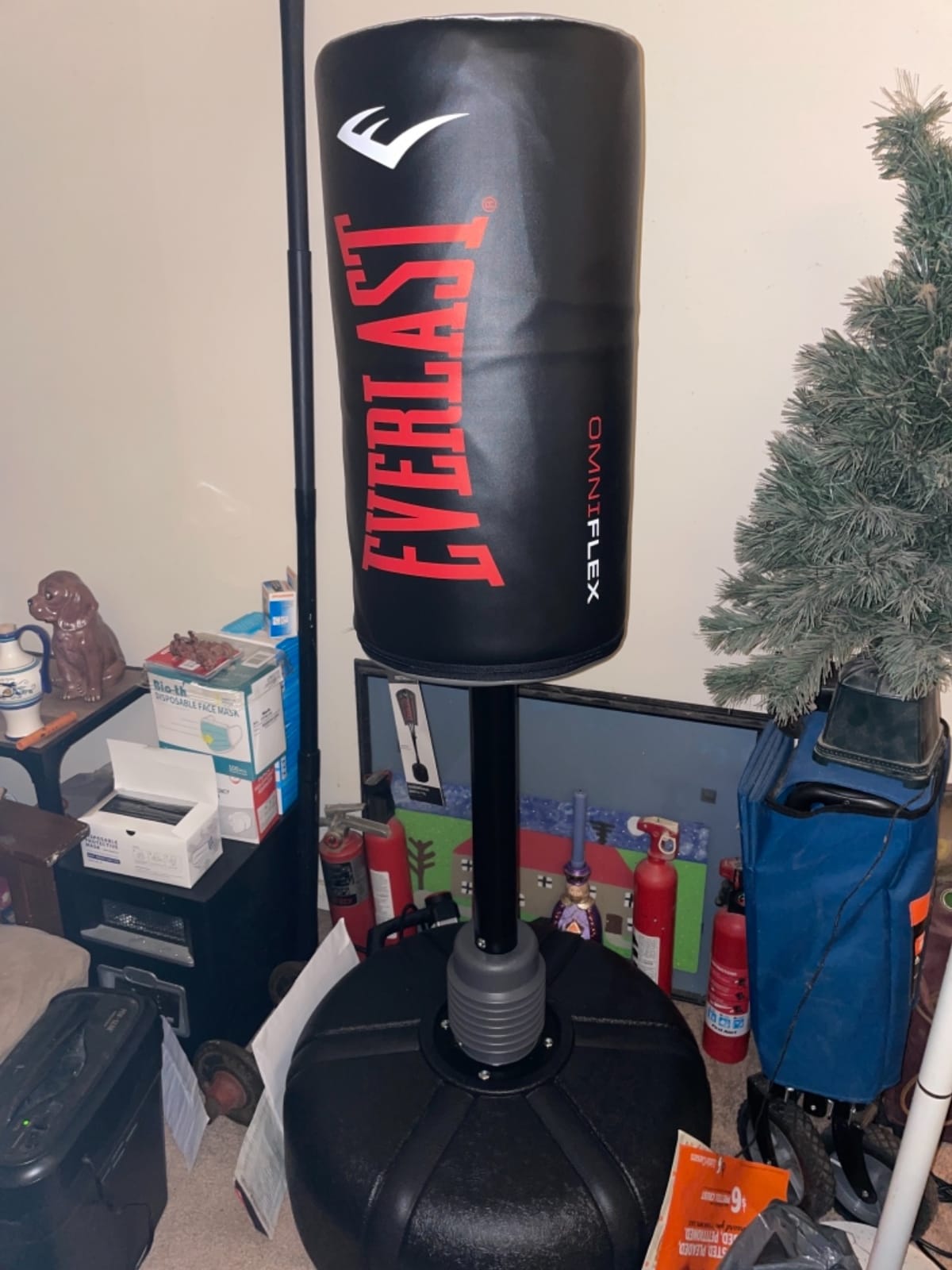 Everlast Freestanding Adjustable Punching Bag for Adults | Heavy Boxing Bag with Stand customer photo 1