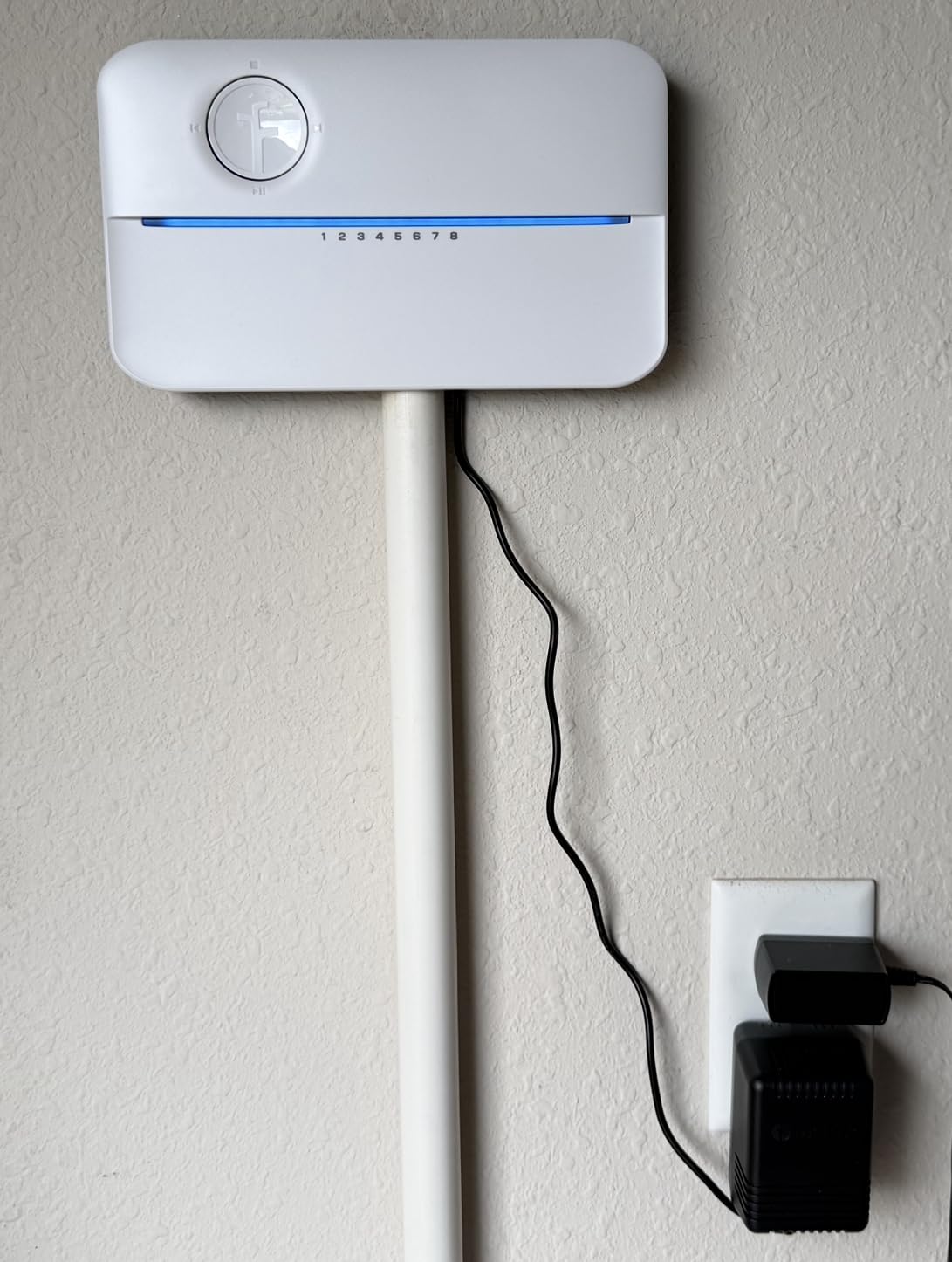 Rachio 3: 8 Zone Smart Sprinkler Controller (Simple Automated Scheduling + Local Weather Intelligence, Save Water w/ Rain, Freeze & Wind Skip), App Enabled, Works w/ Alexa customer photo 2