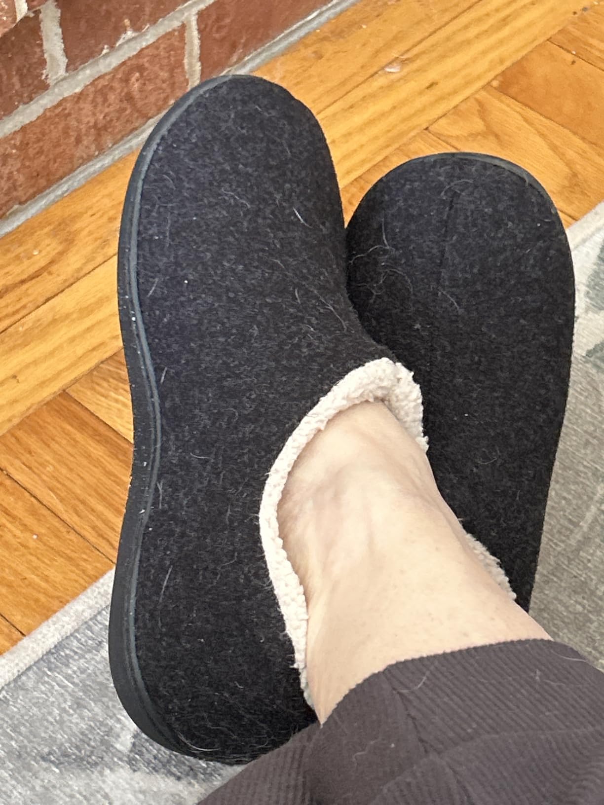 Women's Memory Foam Slippers Non-Slip Closed Back customer photo 2