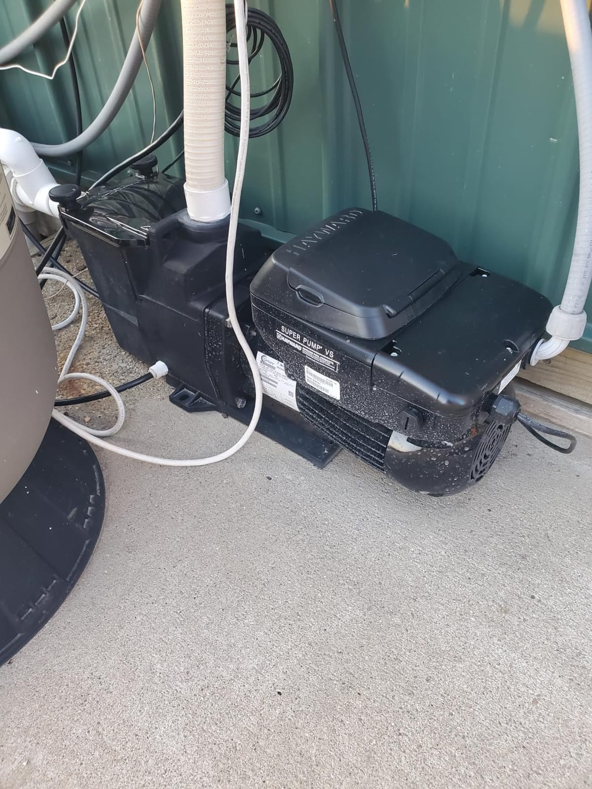 Hayward Super Pump VS Variable Speed Pool Pump for In-Ground Pools, 1.65 HP | W3SP2603VSP In Ground Var Speed Pool Pump, Energy Efficient Water Circulation Pump with Programmable Touchpad that can Rotate customer photo 2