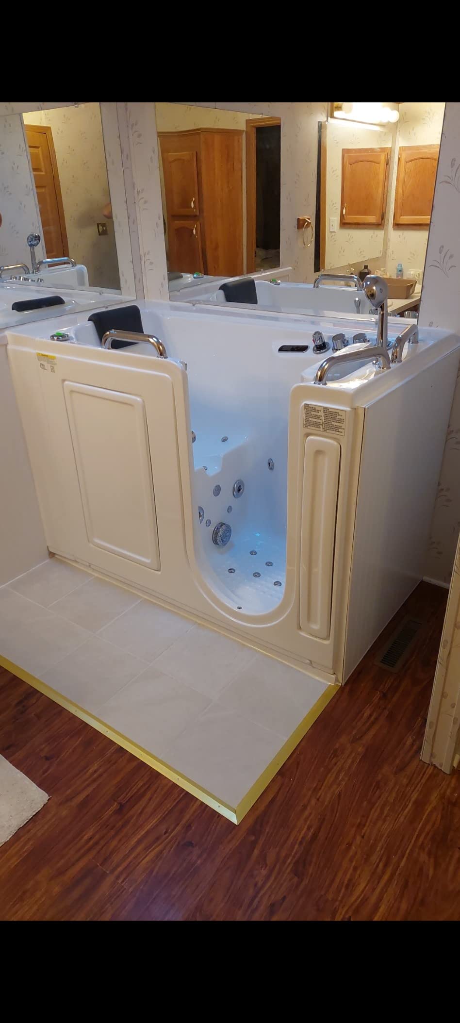 ANZZI Walk In Tub, 27 X 53 In, Left Drain, 12 Whirlpool & 18 Air Jets | Soothing Hydrotherapy Targeted 12 And 18 Acu Stream Work, Integrated Grab Bars Slip Resistant Flooring customer photo 1