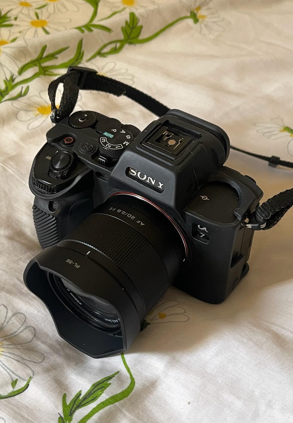 Viltrox 85mm F1.8 Auto Focus Lens for Sony, Full Frame, Medium Telephoto Portrait Prime Lens for Sony E Mount customer photo 2