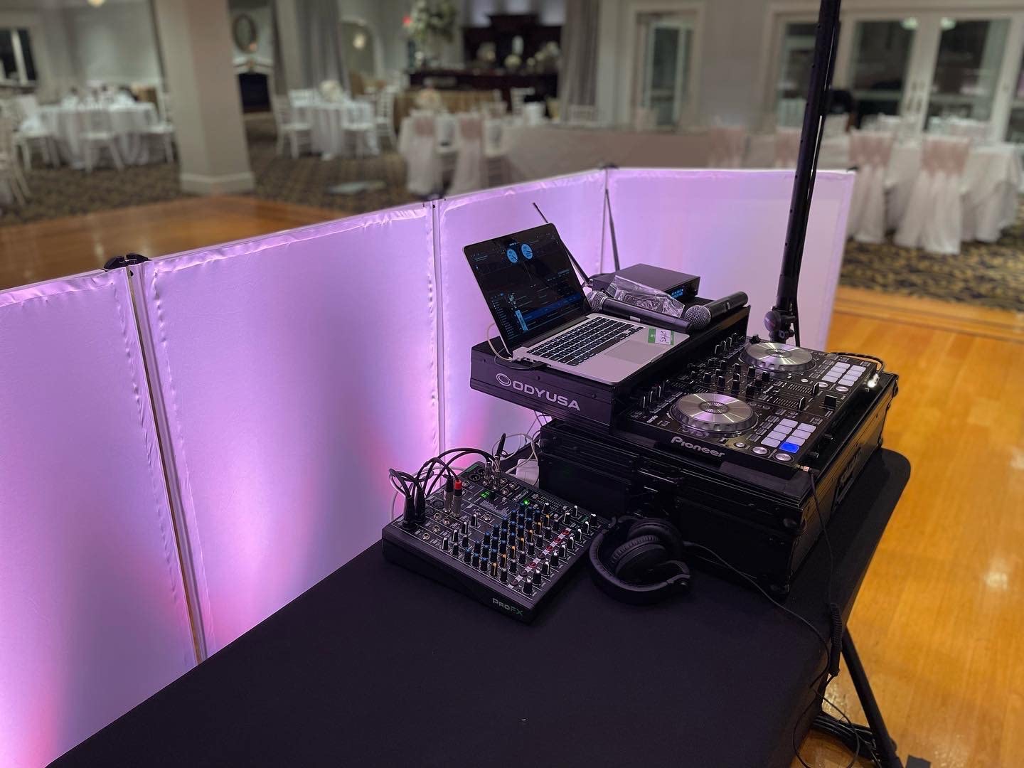 Mackie ProFX10v3 10-Channel Professional Analog Mixer with USB, Onyx Mic Preamps and GigFX Effects Engine customer photo 1
