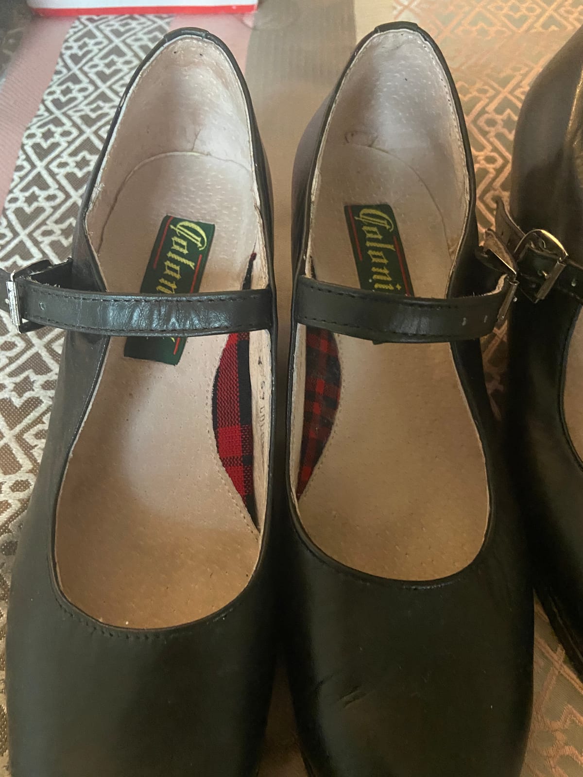 Colonial 325 Women’s Folklorico Shoes with Nails – 5cm Heel customer photo 2
