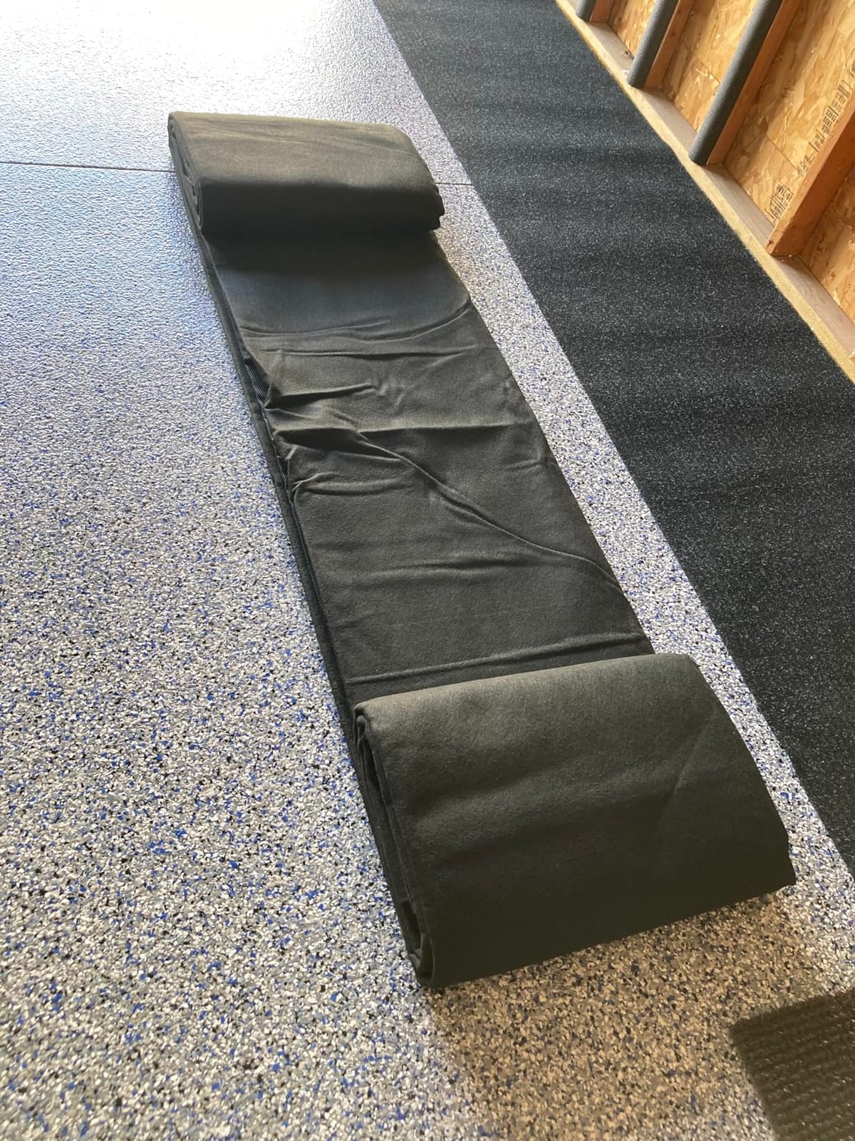 LINLA Absorbent Oil Spill Mat, Garage Floor Mat, 8.5' x 6.6' Reusable Waterproof Rubber Backing customer photo 2