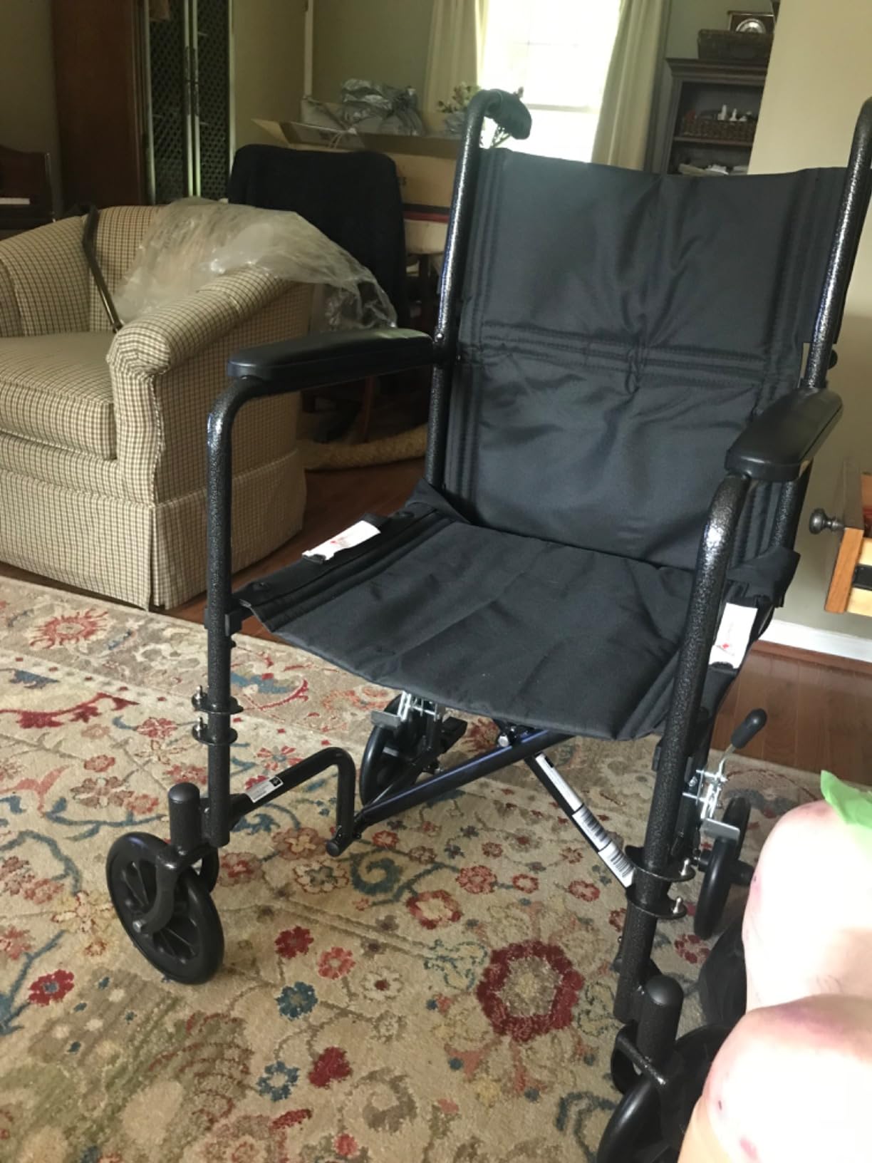 Medline Durable Folding Steel Transport Wheelchair with Swing-Away Footrests, 19-Inch Seat Width, Black customer photo 2