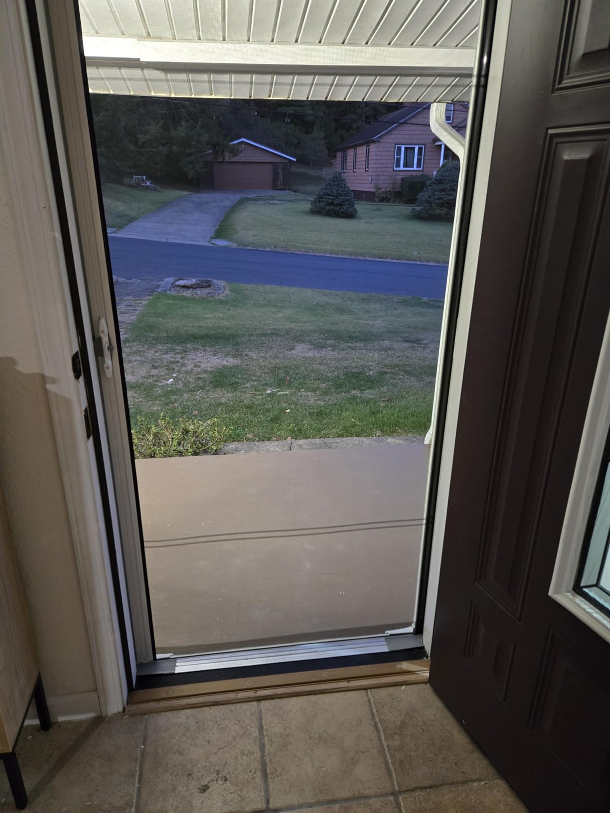LARSON Brisa Sandstone Retractable Screen Door Thin Mesh 32-36 in Wide customer photo 1