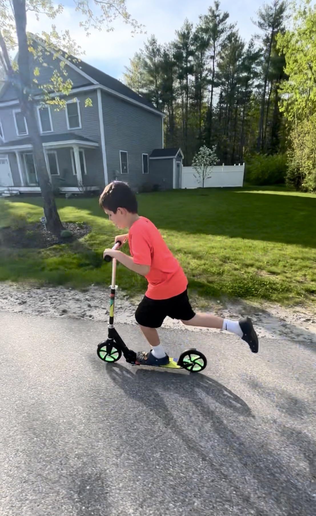 Razor A5 Lux Kick Scooter for Kids Ages 8+ - 8