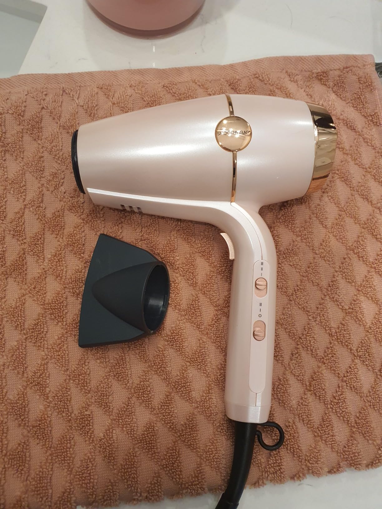 Conair SmoothWrap Ionic Hair Dryer, Diffuser & Concentrator, 1875W, Mint | Hair dryer with diffuser and concentrator for curly, wavy, and thick hair, 3 speed and 2 heat settings, 6-foot cord customer photo 1