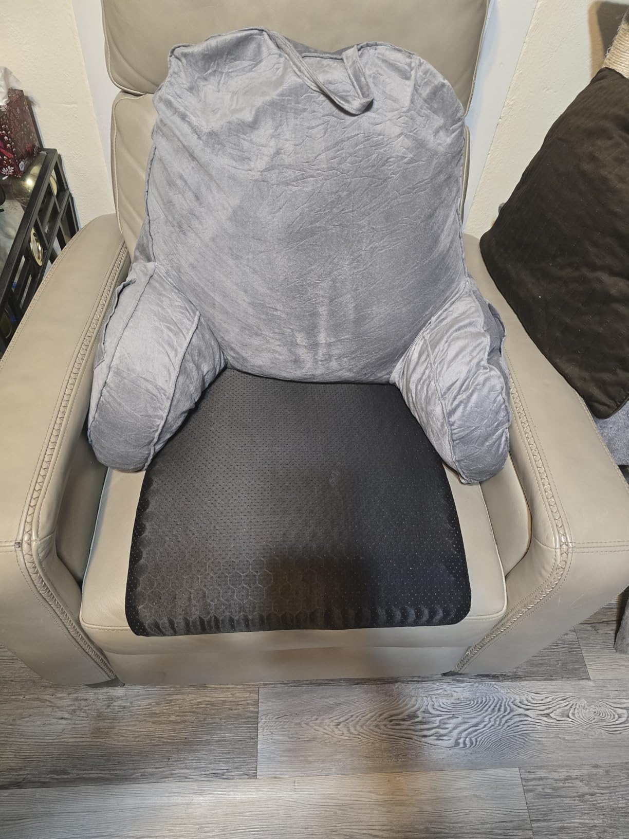 Gel Seat Cushion for Long Sitting, Gel Chair Cushion (Large & Thick) | Gel Cushion for Wheelchair, Soft & Breathable, Gel Chair Cushion for Hip Pain, Seat Cushion for Office Chair (Black Cover) customer photo 2