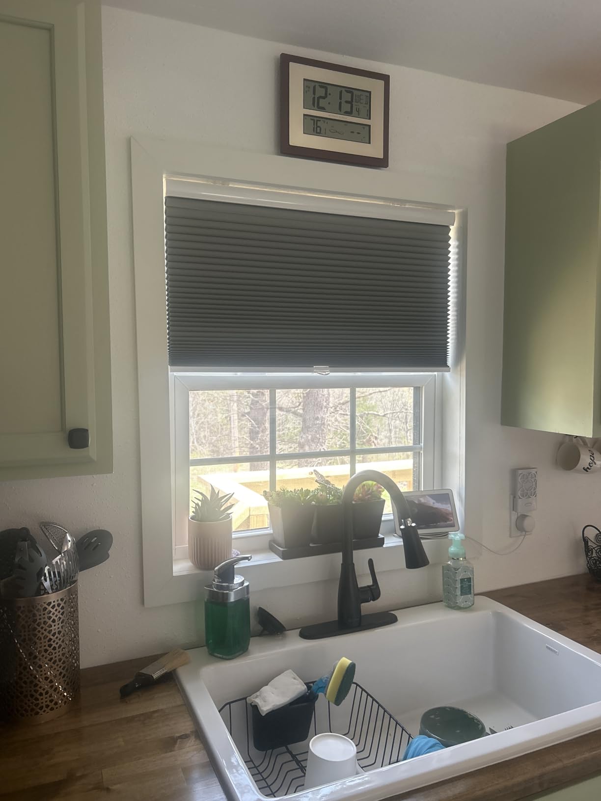 MYshade Cordless Blackout Cellular Shades for Windows, Honeycomb Window Shades with Thermal Insulation, Child & Pet Safe Room Darkening Shade, Easy Install, 34