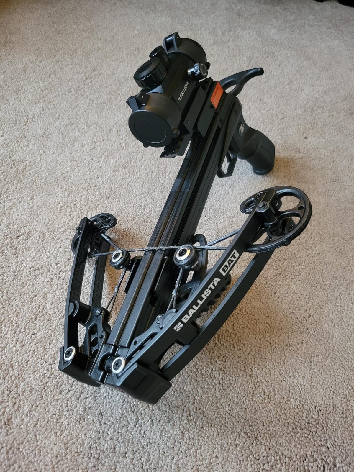 BALLISTA BAT Compound Crossbow for Hunting, Bowfishing and Target, 300 FPS | 16 x 5 in, 2.46 lb frame, built-in cocking assist customer photo 1