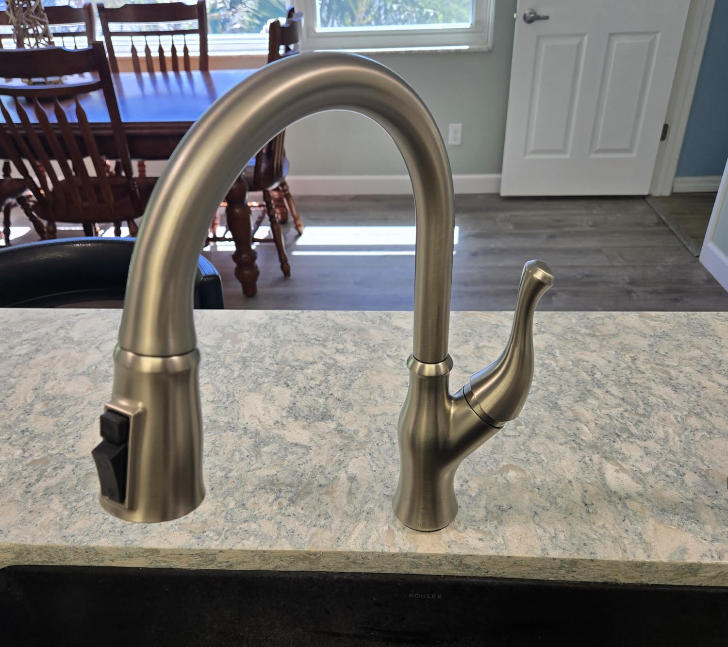 Delta Ophelia Brushed Nickel Kitchen Faucet with Pull Down Sprayer, Modern Single Hole Kitchen Sink Faucet, Single Handle, SpotShield Stainless 19888Z-SP-DST customer photo 1