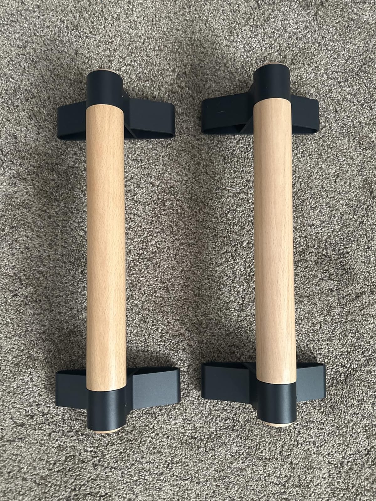 SELEWARE Wood Push Up Bars Steel Calisthenic Parallette Bars Handstand Bars | Anti-Slip Parallettes for Calisthenics, Fitness, Floor Workouts, Solid Wood Handle with Sturdy Metal Bracket Support 600 lbs customer photo 1