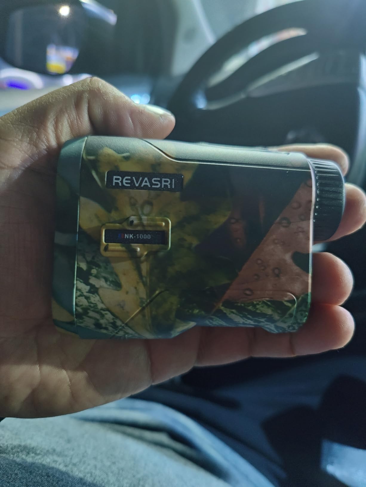 REVASRI Hunting Laser Rangefinder with Rechargeable Battery 1000 Yards Hunting Range Finder with Target Acquisition Technology Easy-to-Use Clear Accurate Rangefinders for Hunters customer photo 1