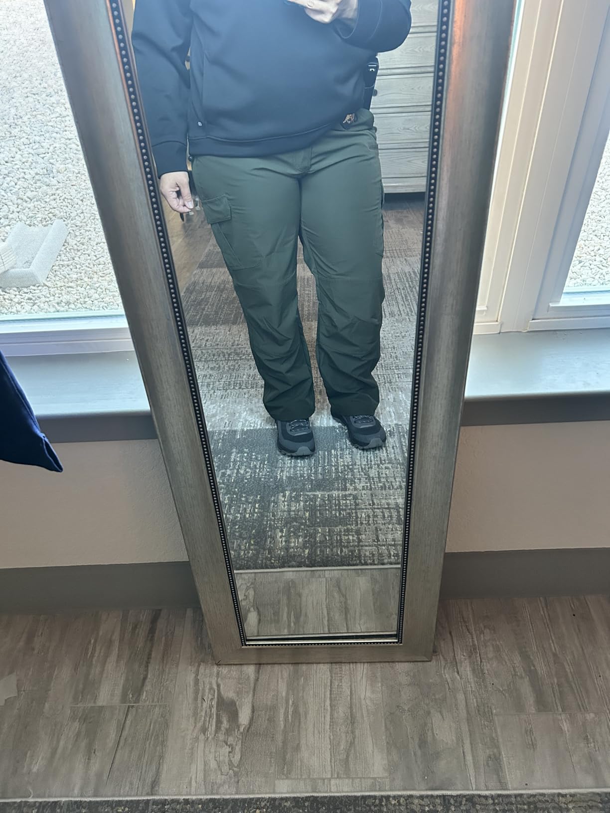 KFUBUO Men's Lightweight Ripstop Tactical Cargo Pants, Water Resistant Hiking Work Pants Relaxed Fit Black customer photo 2