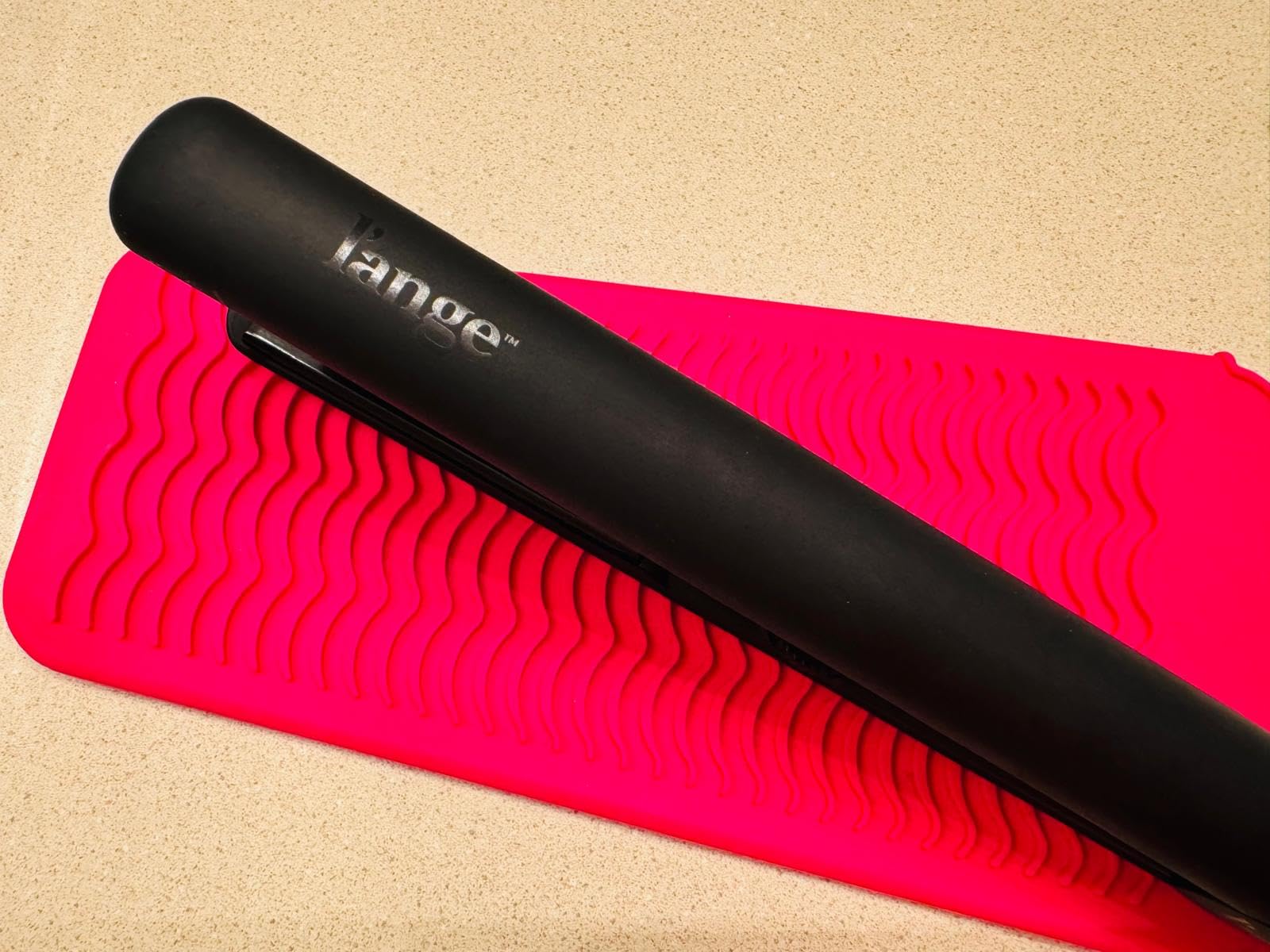 L'ANGE HAIR Le Ceramique 1-Pass Flat Iron Hair Straightener customer photo 2