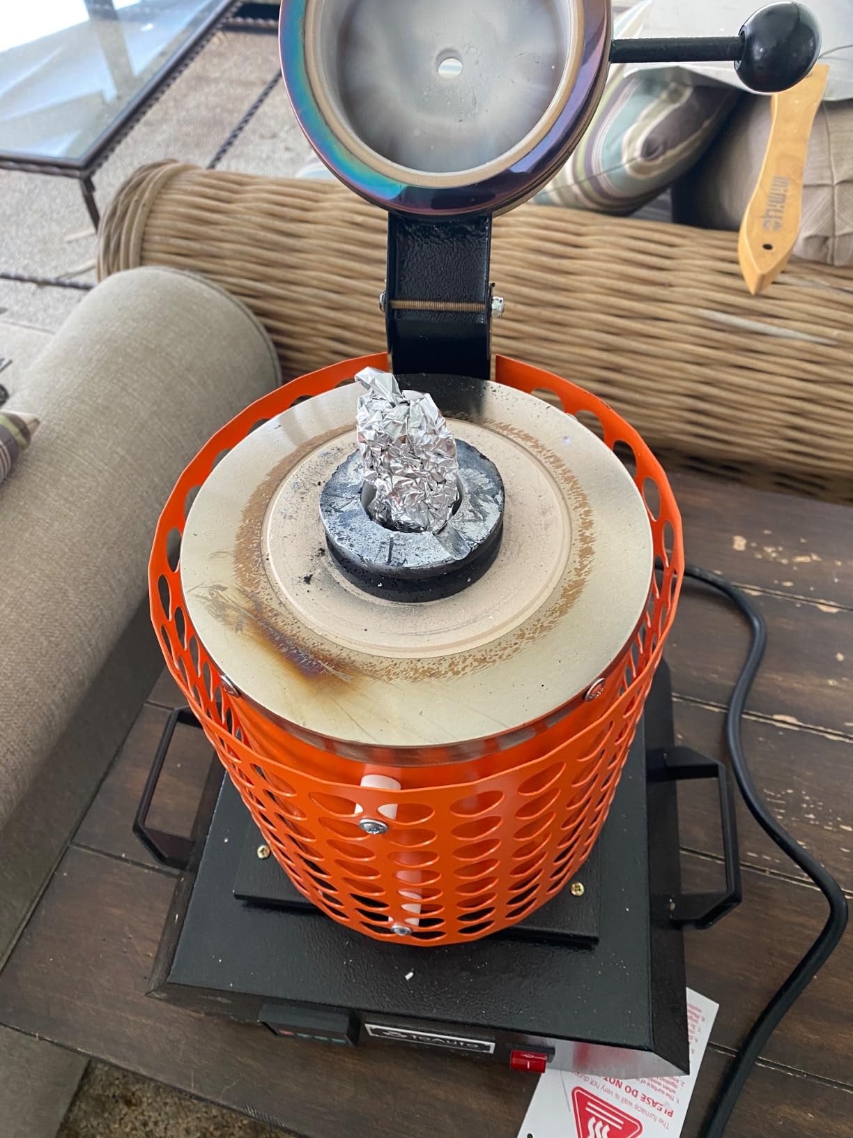 TOAUTO Gold Melting Furnace 1+3 KG 1400W 2100℉ customer photo 1