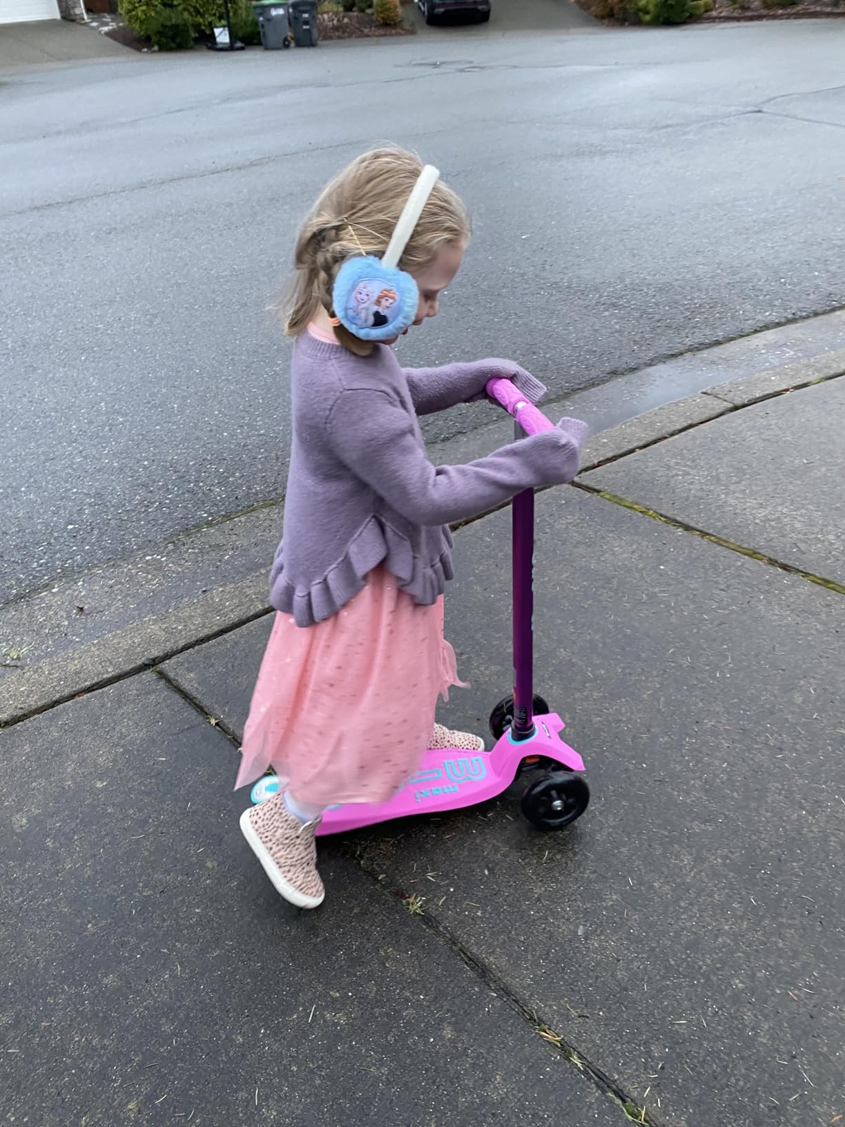 Micro Kickboard Maxi Scooter for Ages 5-12, 3 Wheel Lean-to-Steer Design, Adjustable T Bar, Smooth Ride PU Wheels, Swiss Design customer photo 2