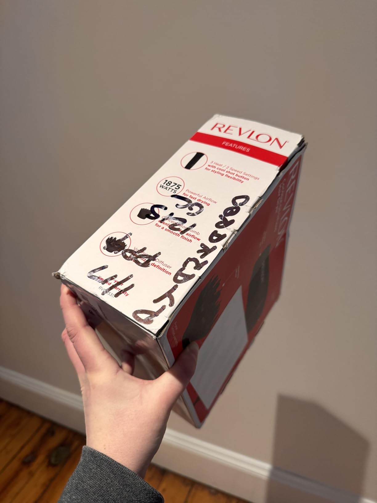 REVLON SmoothStay 1875 Watt Coconut Oil Infused Hair Dryer with Diffuser | Includes concentrator & diffuser, lightweight, ionic ceramic technology, frizz control, boosts shine and volume customer photo 2