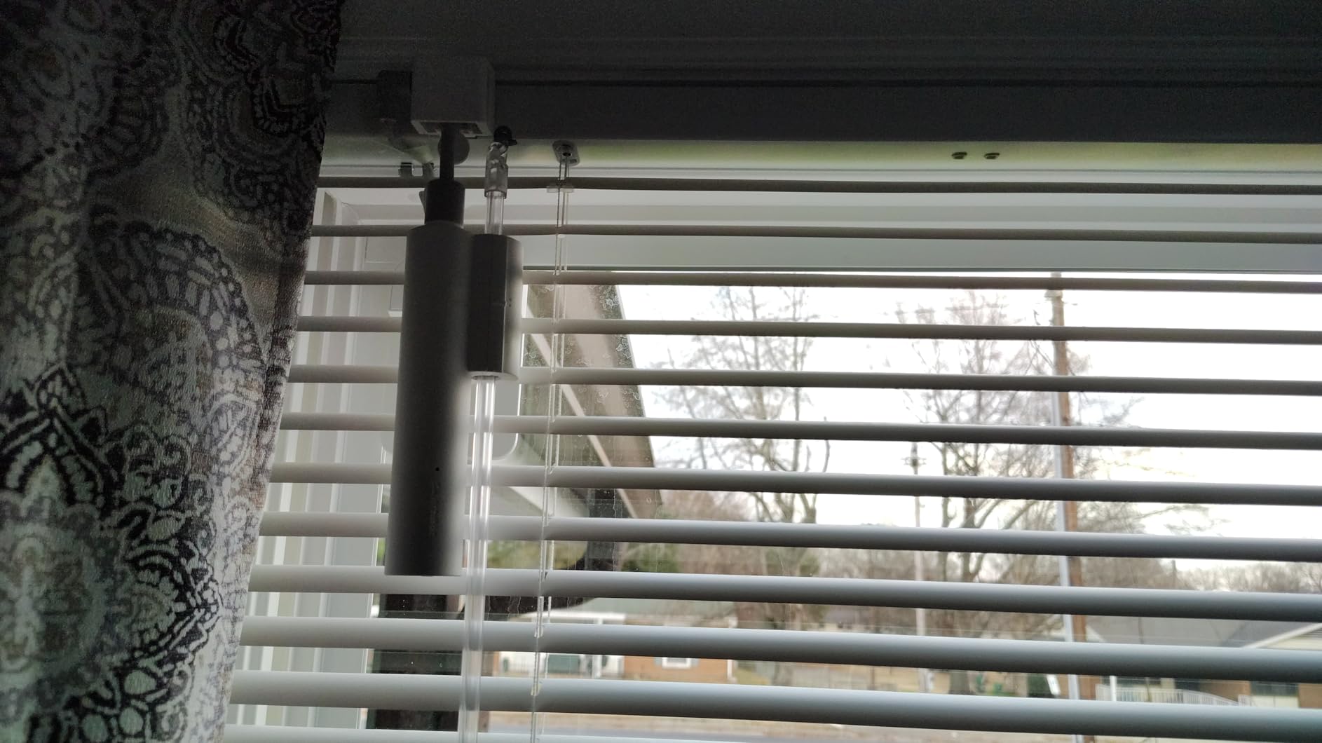 SwitchBot Blind Tilt Motorized Blinds - Smart Electric Blinds, Automatic Blind Opener and Closer, Solar Powered, Light Sensing Control customer photo 2