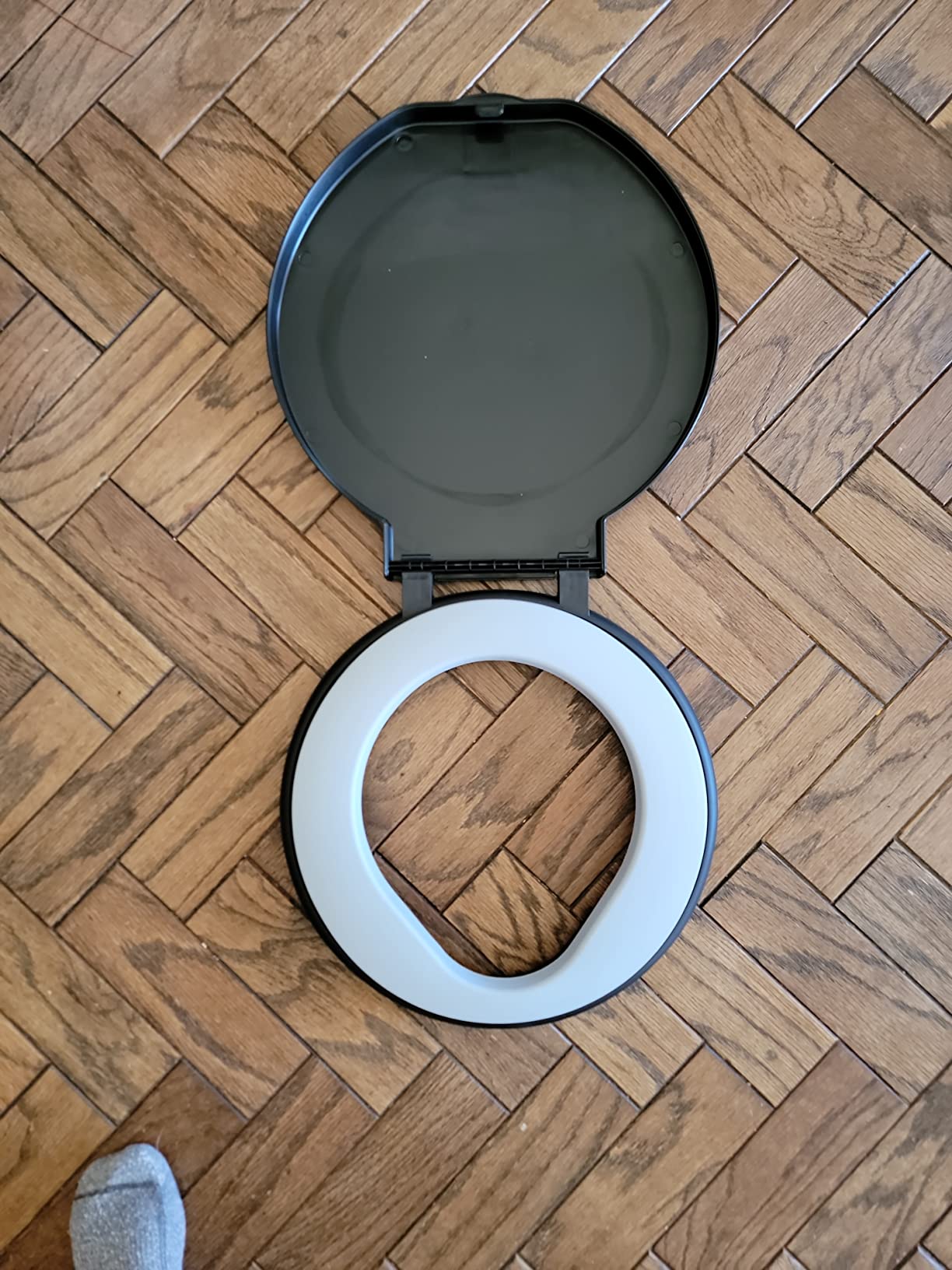TRIPTIPS Bucket Toilet Seat with Soft Cushion, 270°Rotatable Lid, XL Portable, Luggable Loo Camping Toilet Seat for Adults and Kids, 5 Gallon customer photo 1